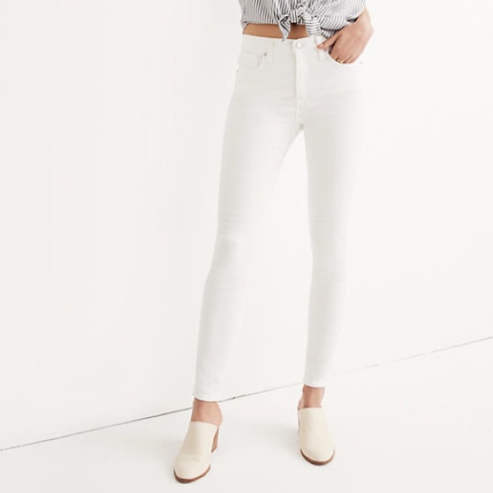Madewell 9” High Rise White Skinny Jeans(Size 25T)